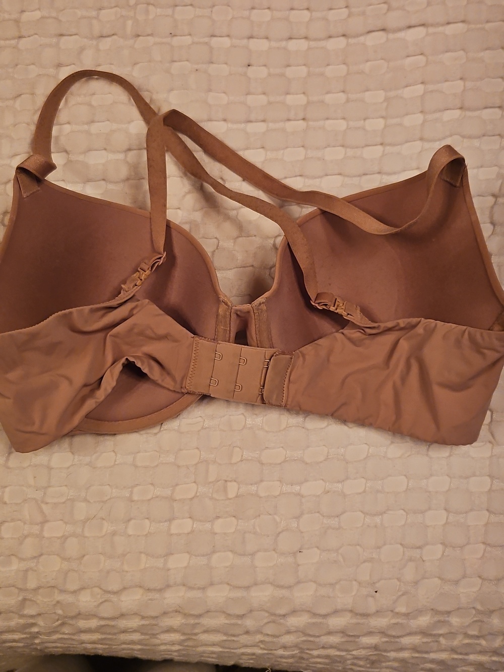 Victoria's Secret T-Shirt Bra in Nude Pink - Picture 2 of 2